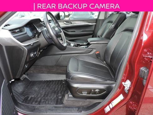 Used 2021 Jeep Grand Cherokee L Limited AWD/4WD image 16