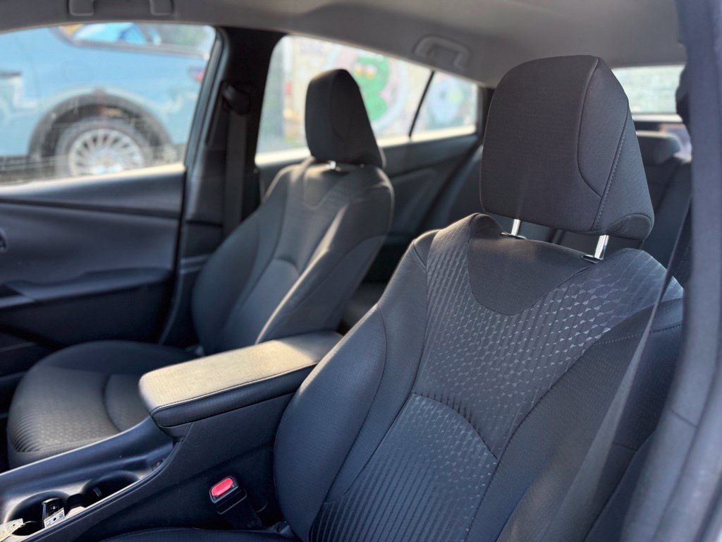 Used 2016 Toyota Prius Two FWD image 12