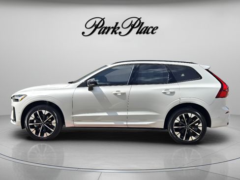 Used 2026 Volvo XC60 B5 Plus w/ Protection Package Premier AWD/4WD image 2