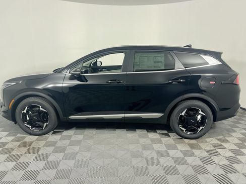 New 2026 Kia Sportage EX FWD image 8