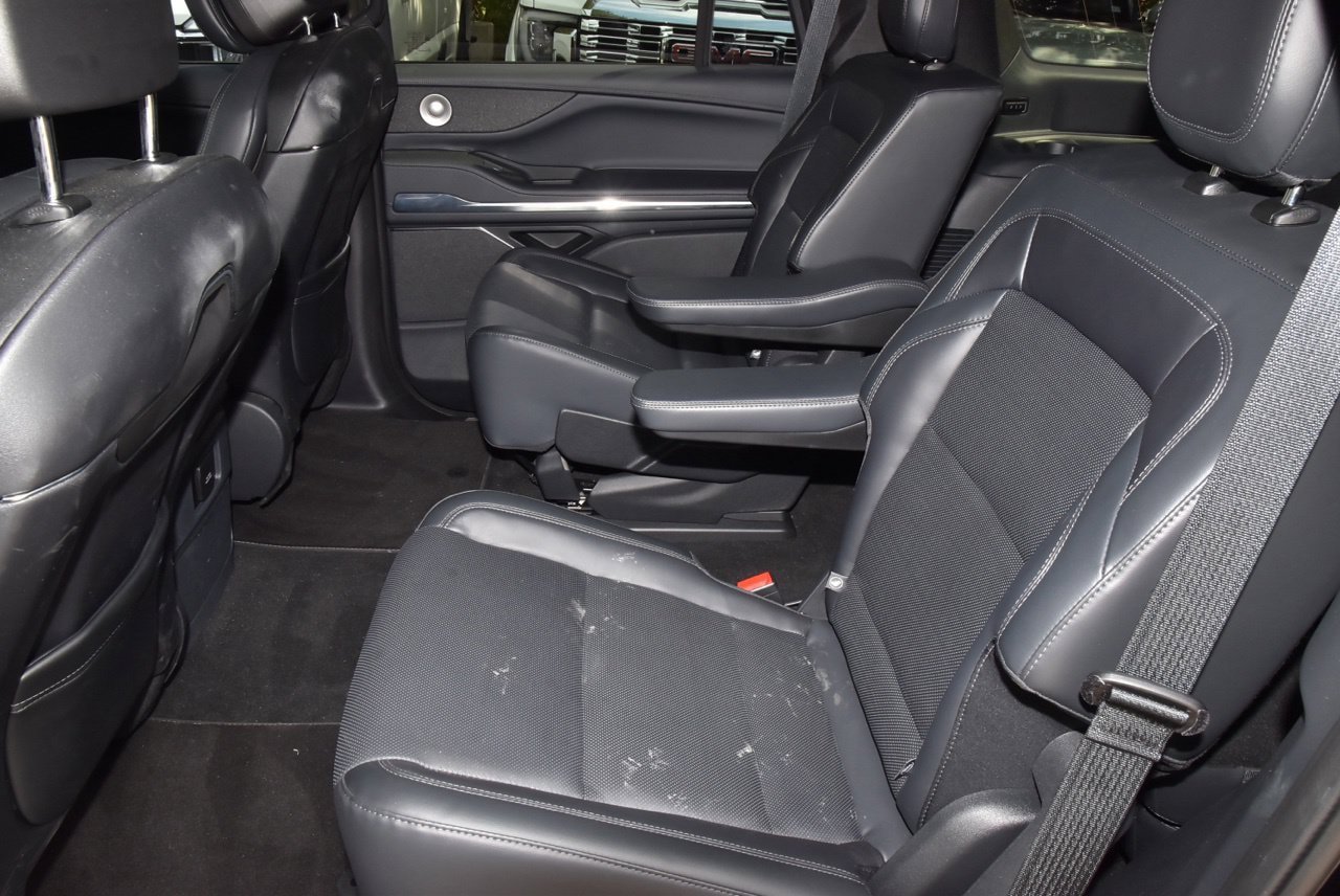 New 2026 Lincoln Navigator Reserve w/ Jet Appearance Package AWD/4WD image 14