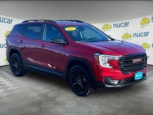 Used 2023 GMC Terrain SLE w/ Driver Convenience Package image 1
