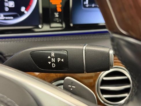 Used 2017 Mercedes-Benz S 550 4MATIC Sedan image 17