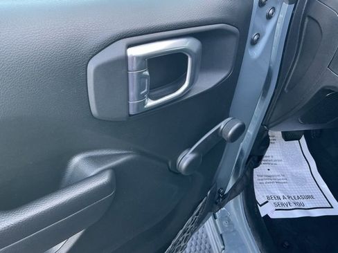 Used 2024 Jeep Wrangler Sport image 12