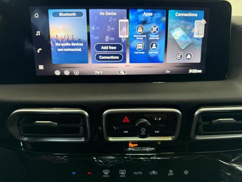 Used 2026 Nissan Sentra SR w/ Floor Mat Package FWD image 37