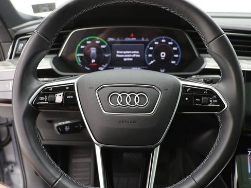 Used 2023 Audi e-tron Premium Plus w/ Premium Plus Package image 16