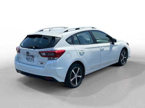 Used 2021 Subaru Impreza 2.0i Premium w/ Popular Package #2 AWD/4WD image 5