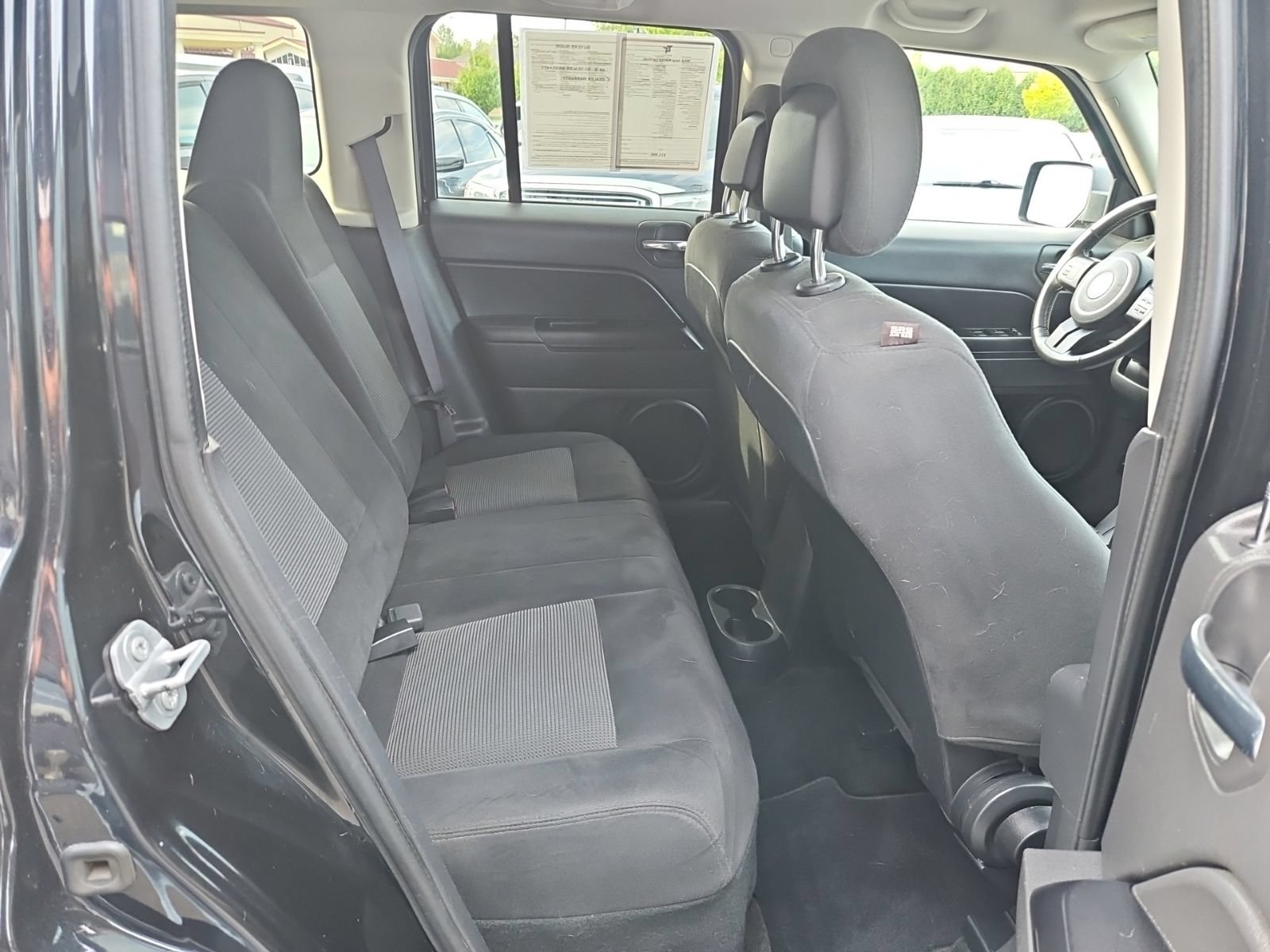 Used 2016 Jeep Patriot Latitude AWD/4WD image 17