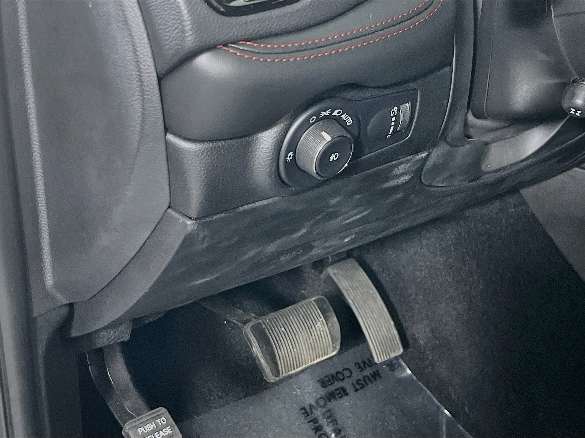 Used 2023 Dodge Durango R/T AWD/4WD image 10