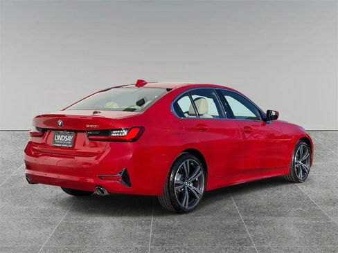 Used 2019 BMW 330i xDrive Sedan w/ Premium Package image 10