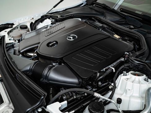 Used 2022 Mercedes-Benz C 300 4MATIC Sedan image 50