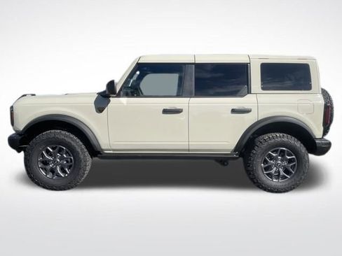 New 2025 Ford Bronco Badlands AWD/4WD image 2