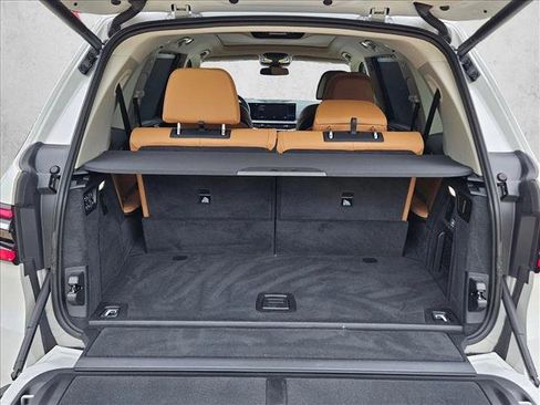 Used 2023 BMW X7 xDrive40i w/ Premium Package image 7