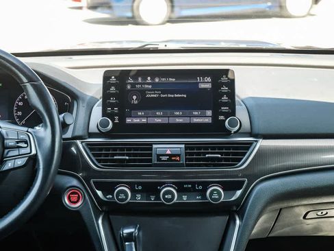Used 2019 Honda Accord Sport image 13