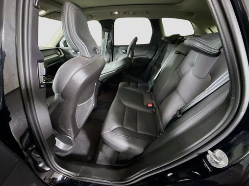 Used 2025 Volvo XC60 B5 Plus AWD/4WD image 25