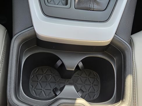 Certified 2021 Toyota RAV4 XLE Premium image 16