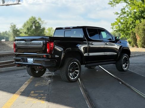 Used 2022 GMC Sierra 1500 SLT w/ SLT Premium Plus Package AWD/4WD image 3