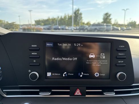 New 2025 Hyundai Elantra Sport w/ Cargo Package image 18