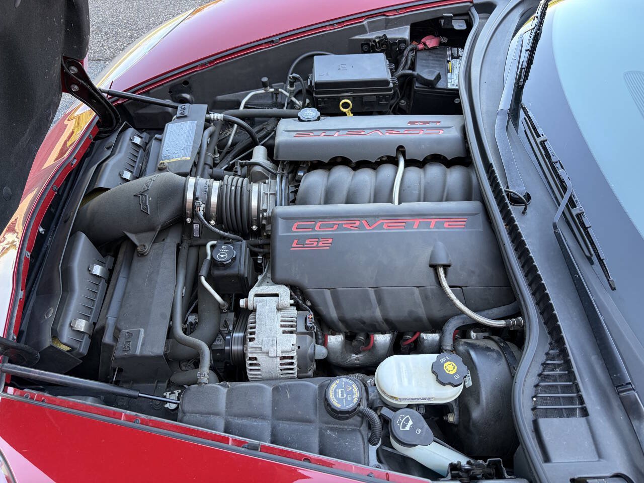Used 2005 Chevrolet Corvette Coupe w/ Preferred Equipment Group RWD image 29