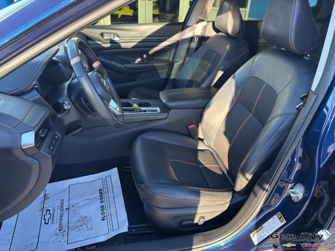 Used 2022 Nissan Altima 2.5 SR image 13