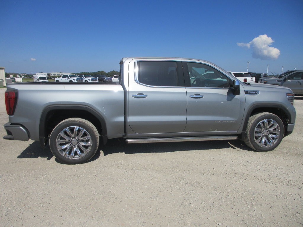 New 2026 GMC Sierra 1500 Denali AWD/4WD image 3
