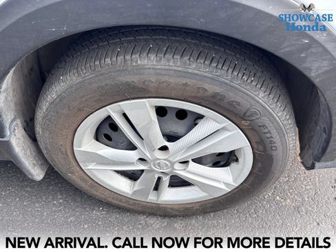 Used 2024 Nissan Kicks S FWD image 7