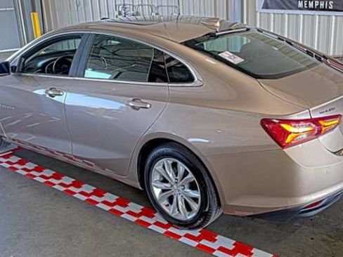 Used 2019 Chevrolet Malibu LT w/ Driver Confidence Package II FWD image 2