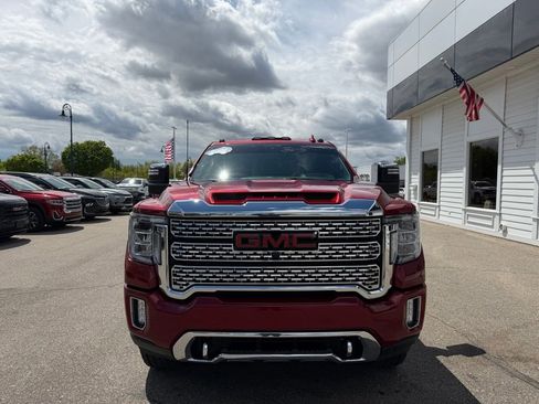 Used 2022 GMC Sierra 3500 Denali w/ Denali Ultimate Package AWD/4WD image 2