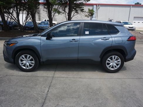 Used 2024 Toyota Corolla Cross L FWD image 19