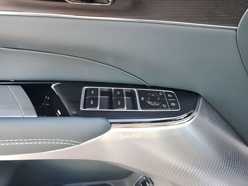 New 2026 Cadillac Lyriq Signature Luxury image 28