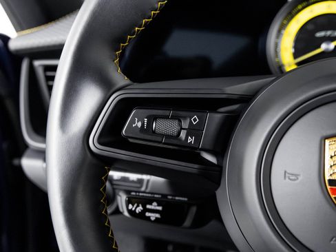 Used 2022 Porsche 911 GT3 image 20