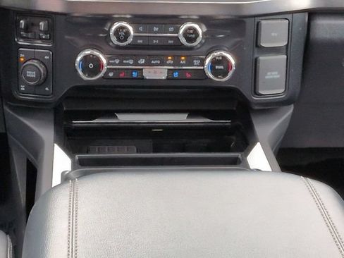 Used 2024 Ford F250 Lariat w/ Black Appearance Package AWD/4WD image 19