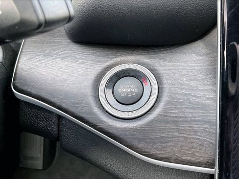 Certified 2023 Jeep Grand Cherokee Limited image 29