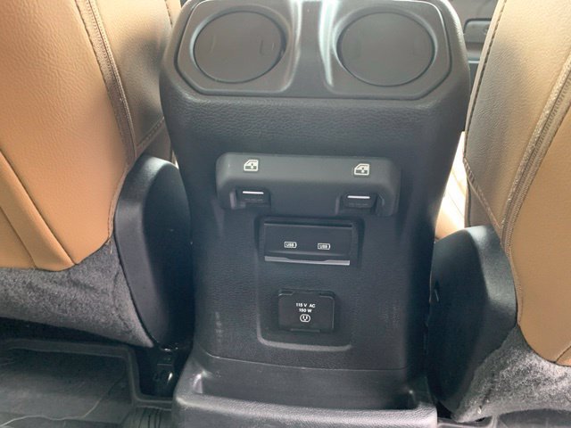 Used 2022 Jeep Wrangler Unlimited Sahara AWD/4WD image 28