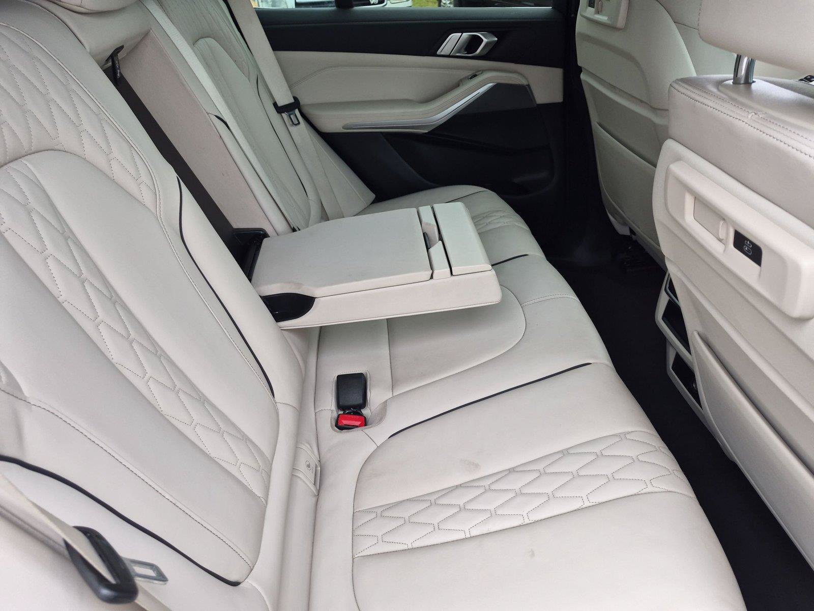 Used 2023 BMW X5 xDrive40i w/ Luxury Seating Package AWD/4WD image 33