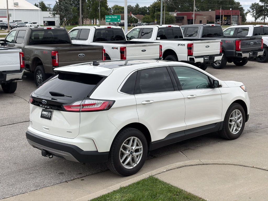 Used 2022 Ford Edge SEL w/ Convenience Package AWD/4WD image 6