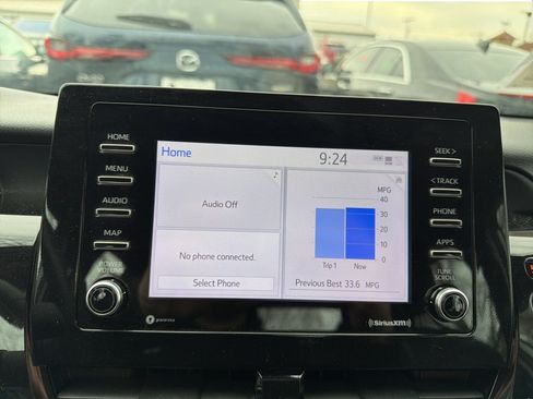 Used 2024 Toyota Camry SE image 18