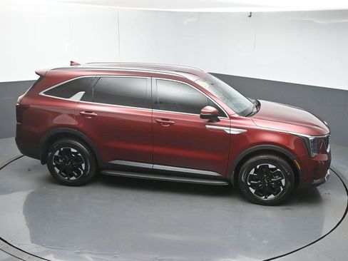 Used 2025 Kia Sorento S AWD/4WD image 50