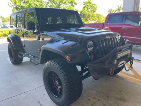 Used 2011 Jeep Wrangler Unlimited Rubicon w/ Trailer Tow Group AWD/4WD image 2