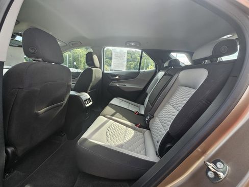 Used 2018 Chevrolet Equinox LS image 14