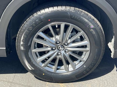 Used 2017 MAZDA CX-5 Touring w/ Preferred Equipment Package FWD image 29