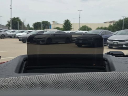 Used 2025 MINI Cooper 4-Door Hardtop FWD image 33
