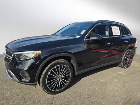 Certified 2026 Mercedes-Benz GLC 300 GLC 300 image 7
