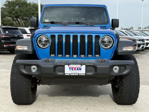 Used 2022 Jeep Wrangler Unlimited Sport AWD/4WD image 11