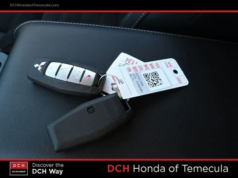 Used 2025 Mitsubishi Outlander SE image 14