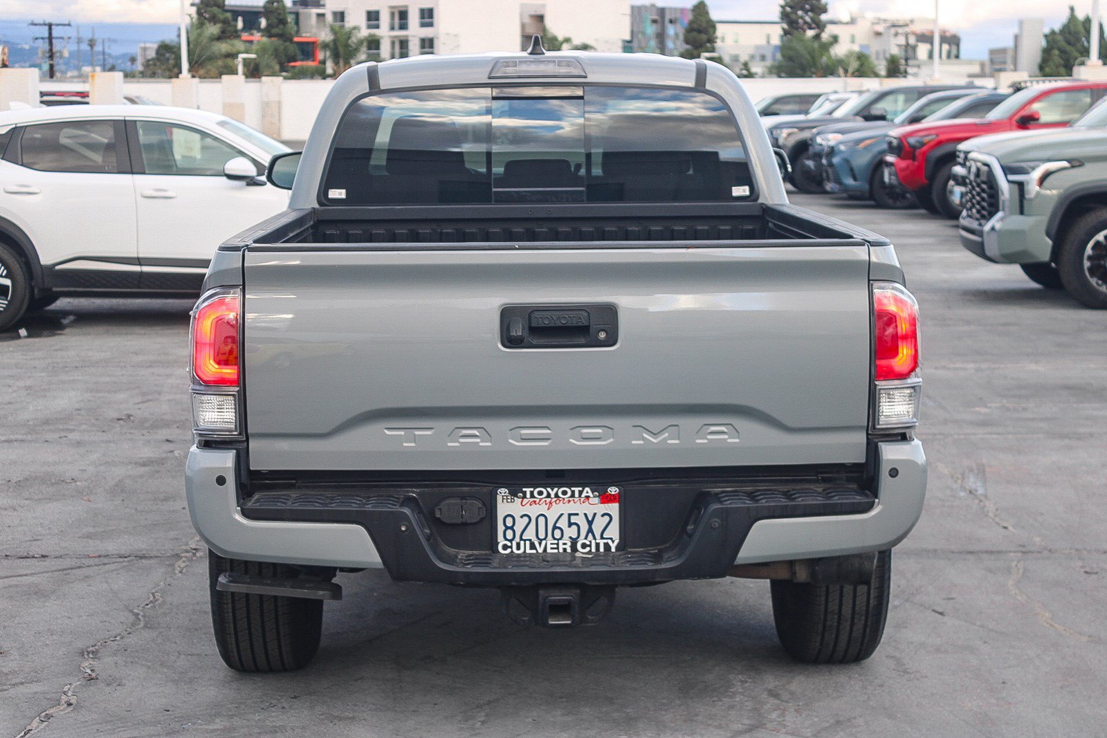 Used 2020 Toyota Tacoma TRD Sport w/ Technology Package RWD image 8