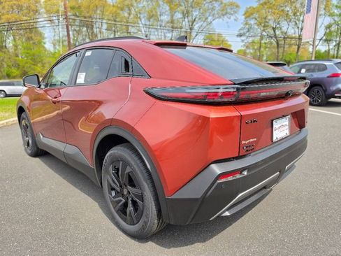 New 2026 Toyota C-HR AWD/4WD image 4