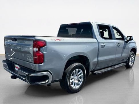 Used 2023 Chevrolet Silverado 1500 LT AWD/4WD image 3
