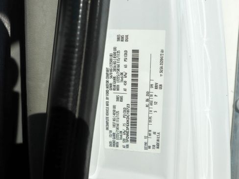 Used 2019 Ford E-350 and Econoline 350 Super Duty w/ Power Windows & Locks Group image 26