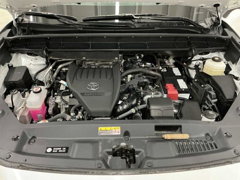 Used 2024 Toyota Highlander Limited image 26